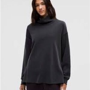Women's Lululemon Cowl neck softstream tunic top oversized